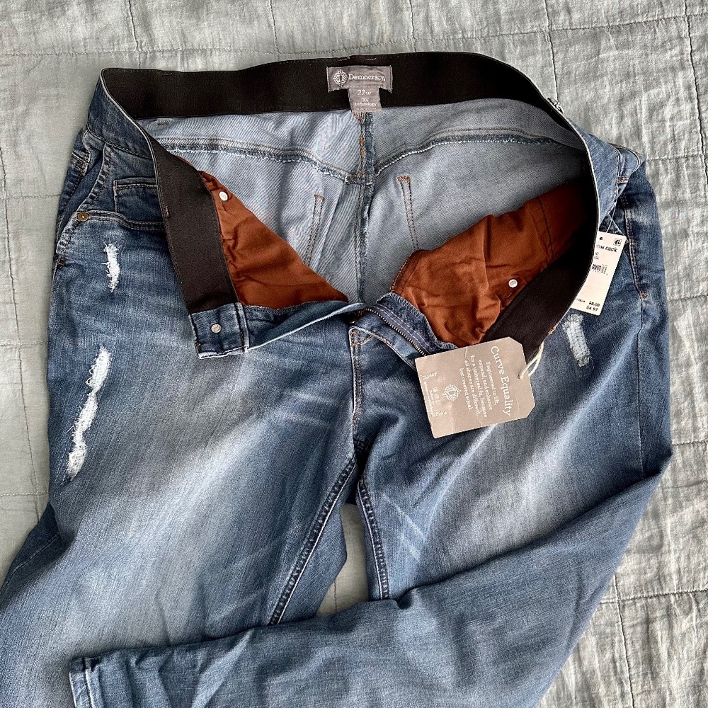 Democracy "Curve Equality" cropped denim jeans, Plus size 22W, NWT - Picture 4 of 8